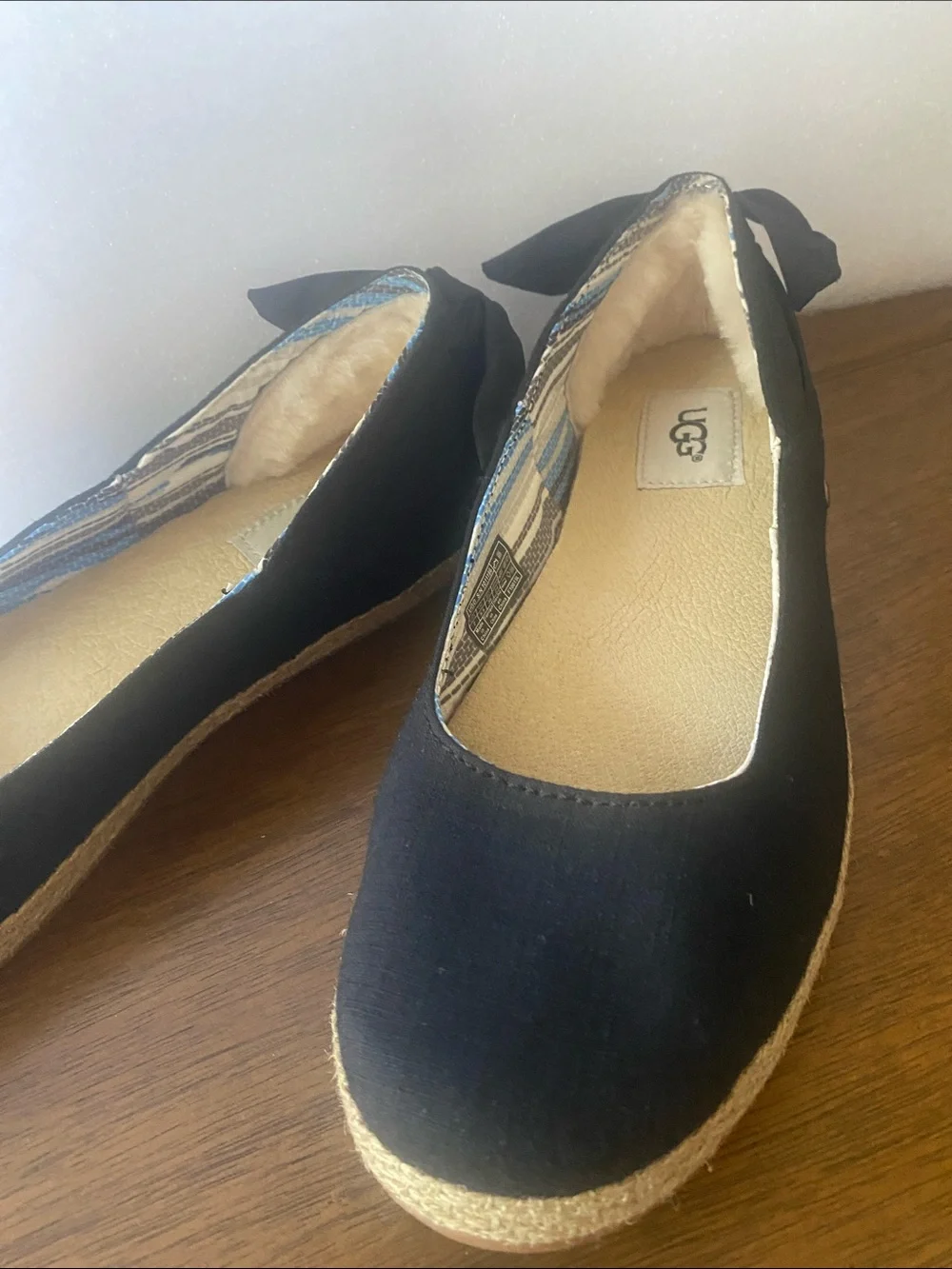 UGG Black Espadrille Ballet Flats with Jute Sole Size 7 Open Box